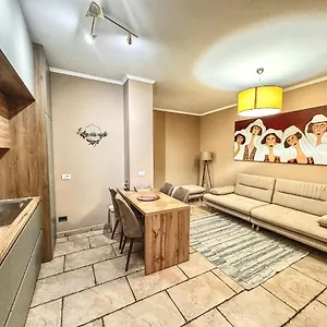  Appartamento Amos Center